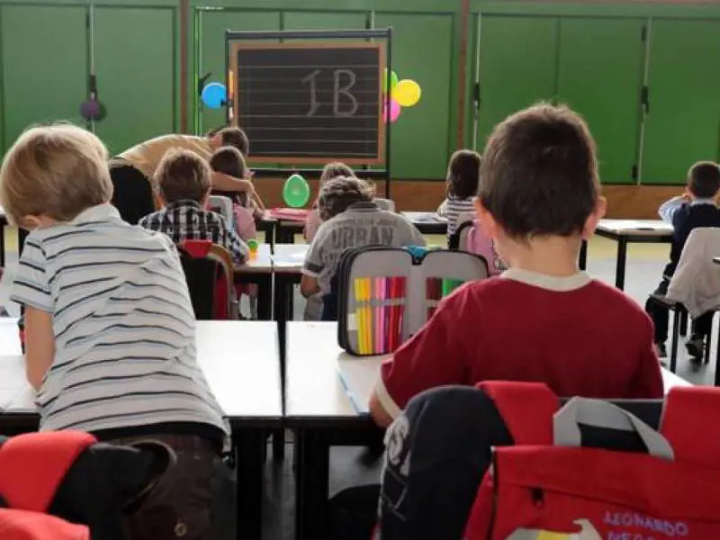 "Lotta alle discriminazioni? No, propaganda gender a scuola". FdI attacca il Pd