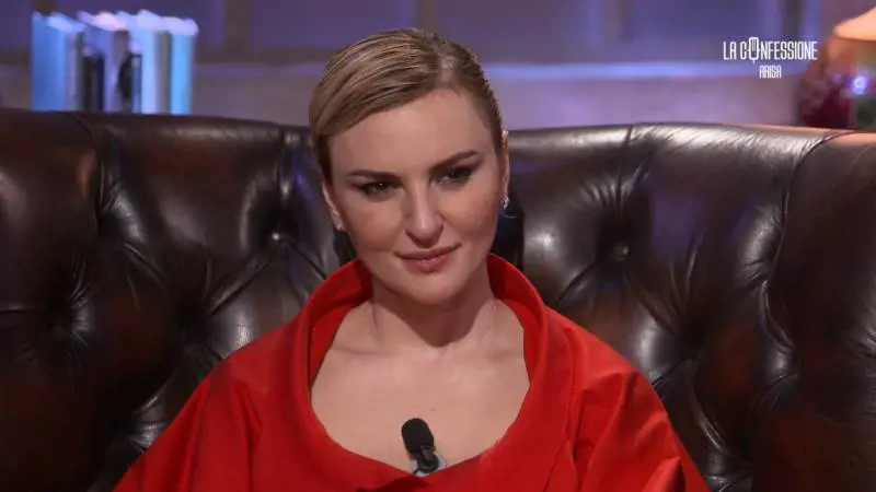 "Mi piace, ha cazzimma". Arisa elogia la Meloni e zittisce gli artisti rossi