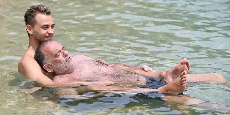 "Si sono messi a limonare...". Paolo Noise su Cecchi Paone e Simone all'Isola