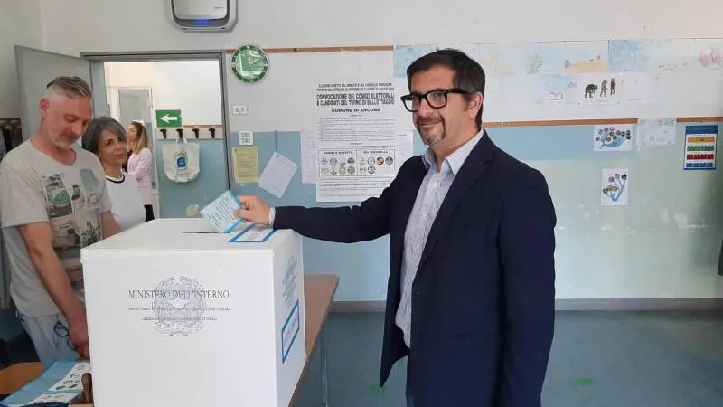 Il centrodestra espugna Ancona