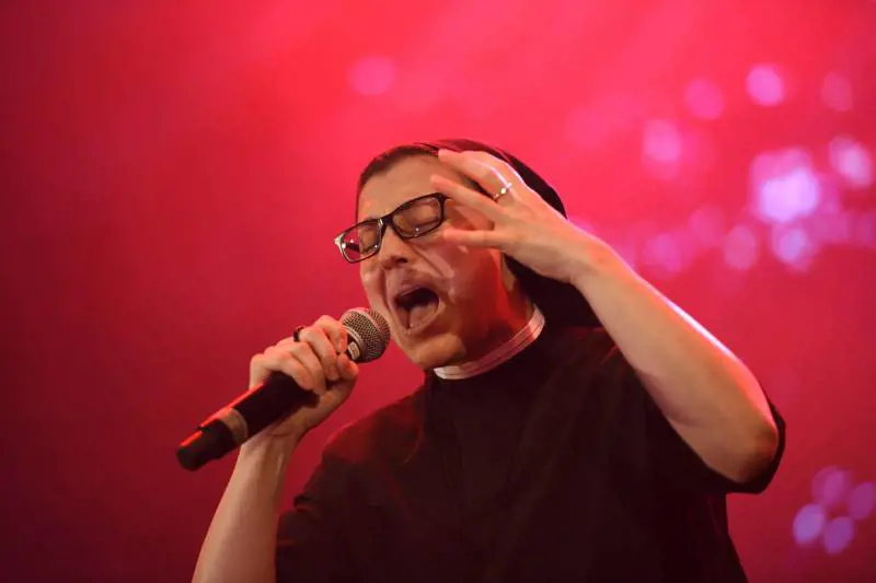 Suor Cristina si esibisce al World Youth Day 2016 a Kracovia