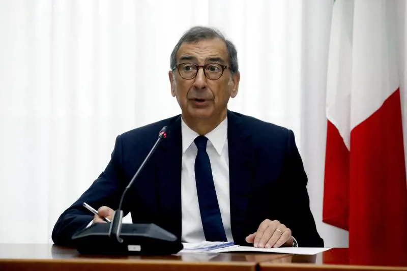 "Tre grandi problemi". L'ammissione (con riserva) di Sala su Milano