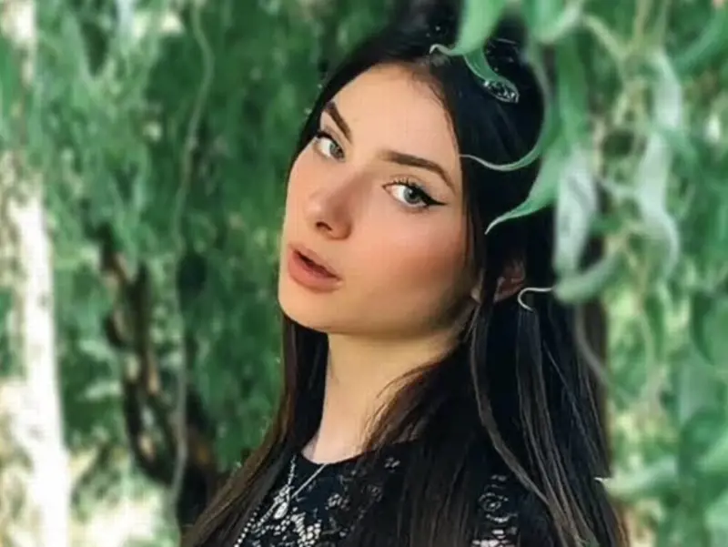 "Dreamlife": il nuovo libro di Brisida, star di TikTok, tra fantasy, romance e mistero