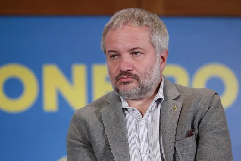 "Gli 007 di Putin erano alla riunione. I danni per noi sono stati enormi"