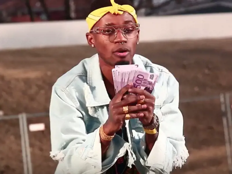 Il rapper Bello Figo