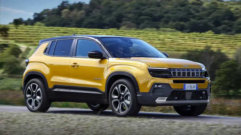  Jeep Avenger vs Peugeot 2008: caratteristiche, differenze, modelli e prezzi