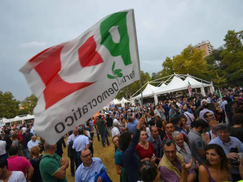 Cena scolastica alla Festa dell'Unità, emerge la verità (e la "gaffe" del Pd)