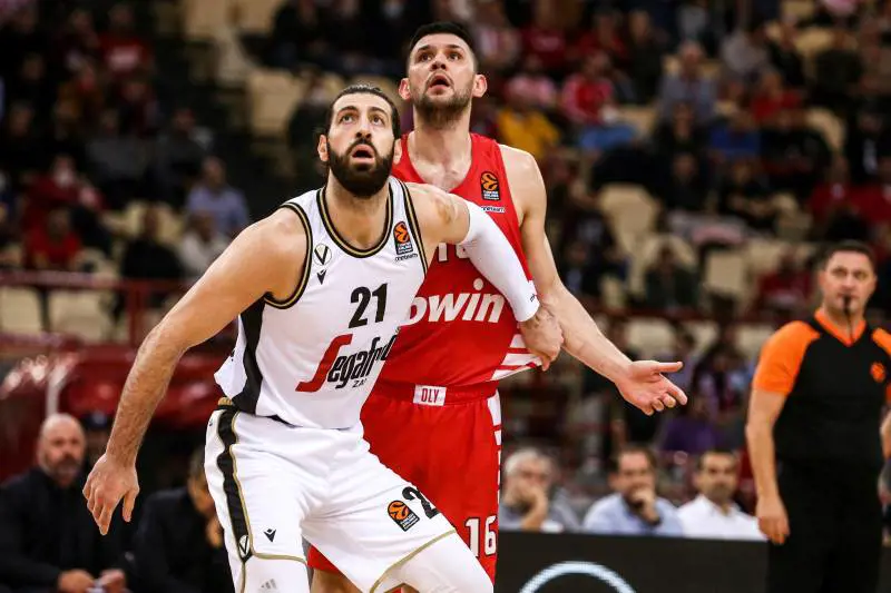 Basket, Olimpia beffata a Bologna