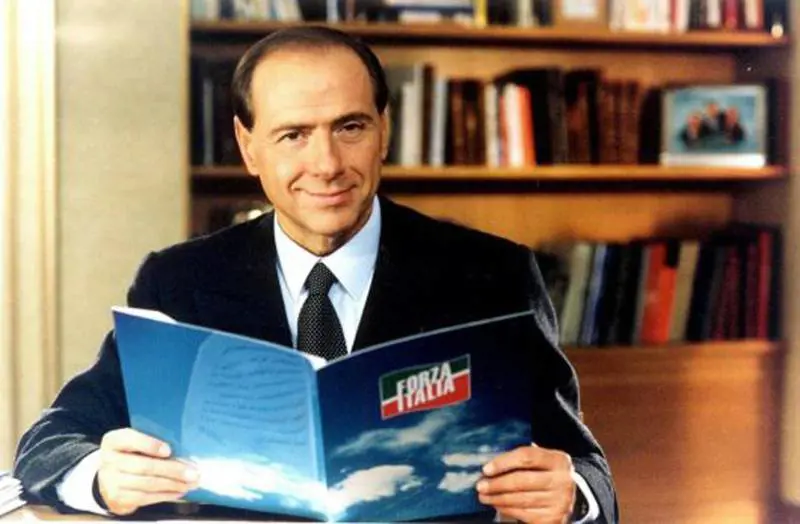 "L'Italia è il Paese che amo". Il primo storico discorso di Silvio Berlusconi