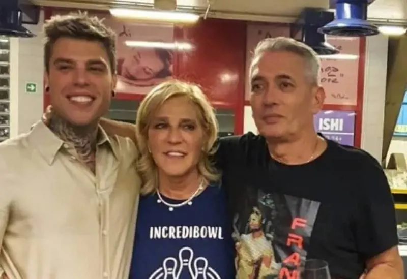 "Dillo alla mamma...". Chi è Annamaria Berrinzaghi, la madre di Fedez