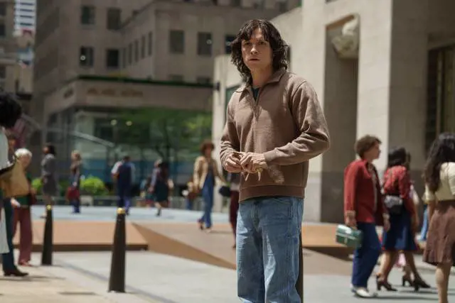 Arriva The Crowded Room: Tom Holland in una storia (vera) sul disturbo dell’identità