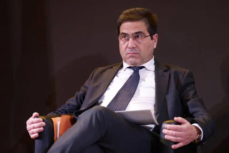 Disastro Schlein: anche D'Amato lascia il Pd e sceglie Calenda