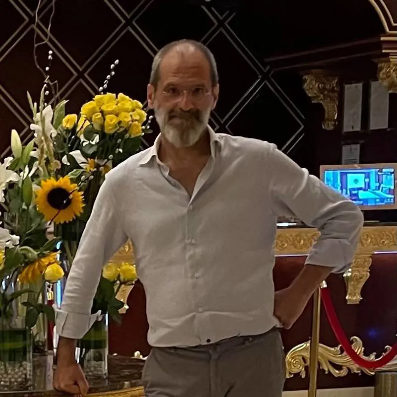 "Ora è negli Emirati": il giallo del manager italiano fermato a Mosca