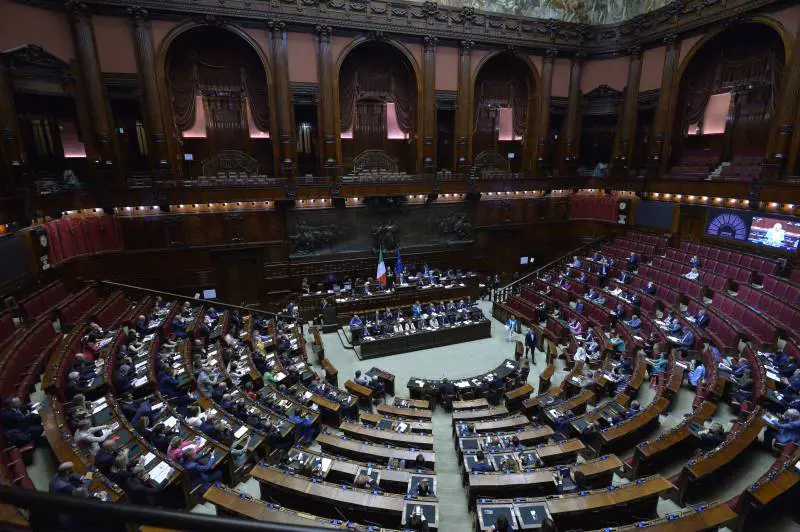 "Solo in Italia così tanti governi tecnici"