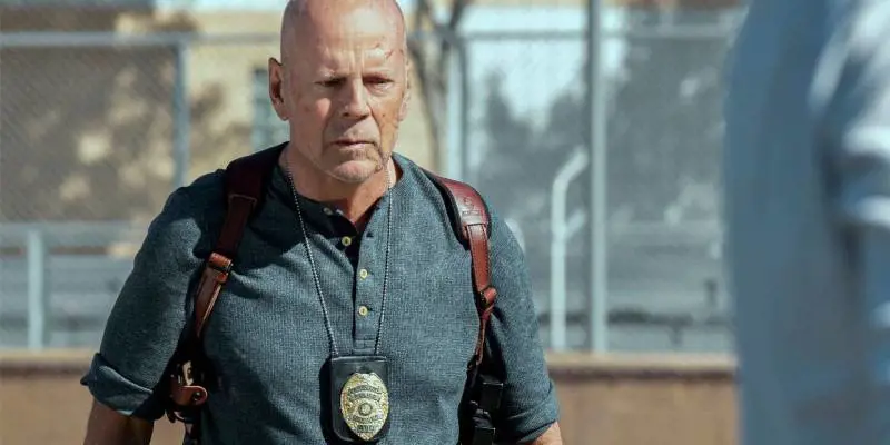 L'ultimo Bruce Willis in versione detective