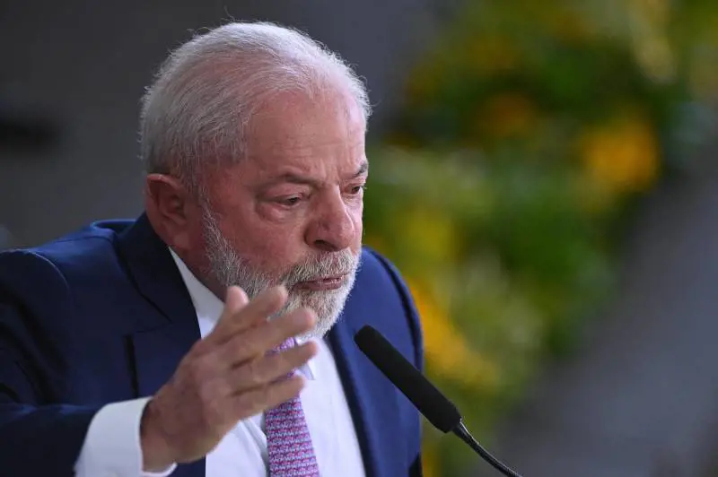 "Si mangia poco". Lula deluso dalla cucina del Quirinale