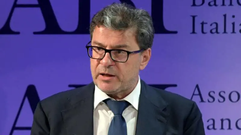 Nadef, Giorgetti conferma i piani del governo. Ma avverte: "Situazione delicata"