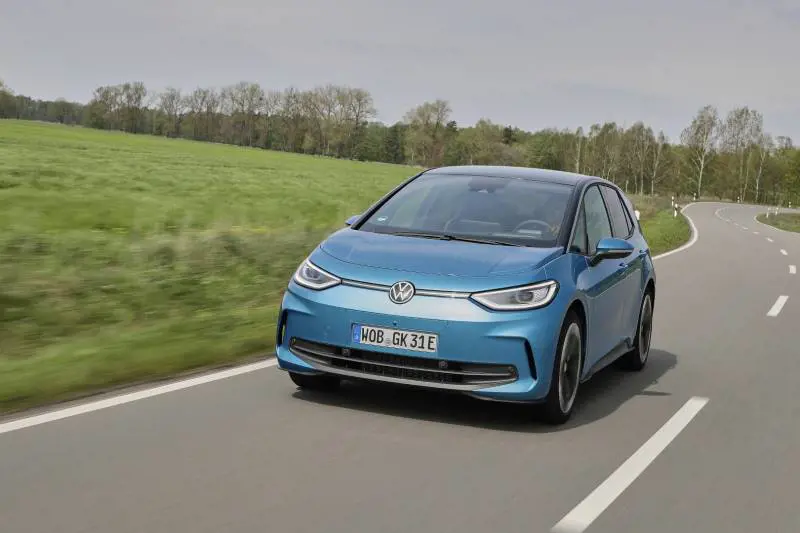 Volkswagen ID.3, il restyling 2023. Più matura e con gli incentivi
