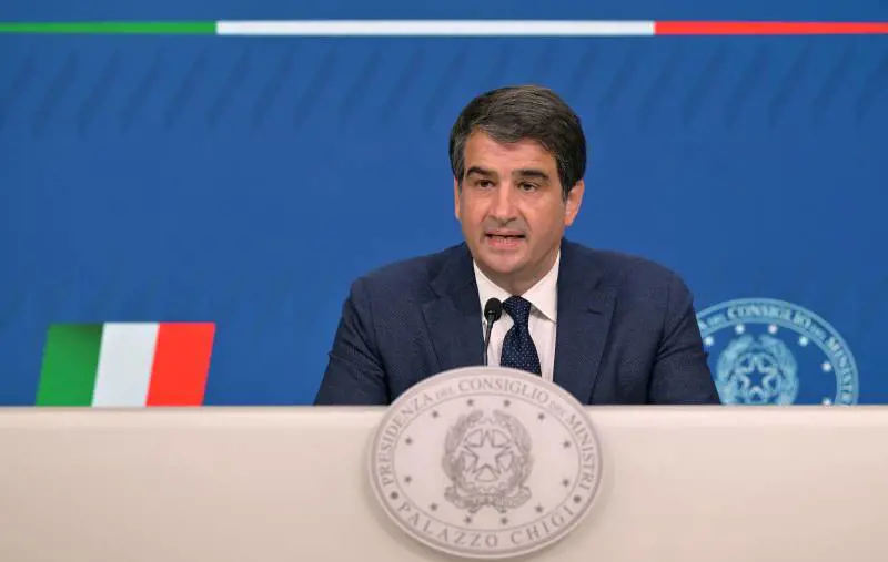 Fitto con Giorgetti. "Patto di stabilità, nuovo accordo Ue o dal 1° gennaio l'Italia è a rischio"