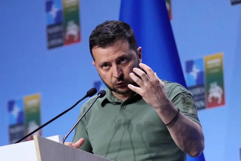 L'Ue sa quanto durerà la guerra,  bombe a grappolo "buone" e Google: quindi, oggi...