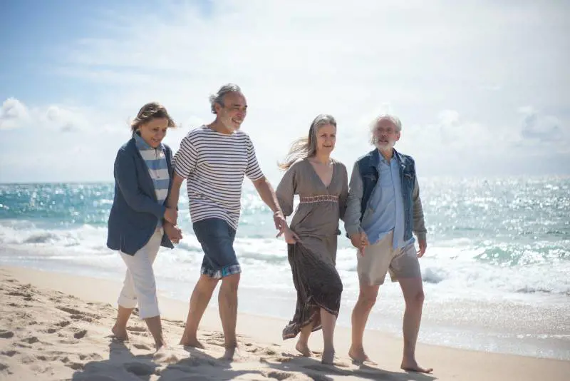 Le attività da fare al mare per gli over 60