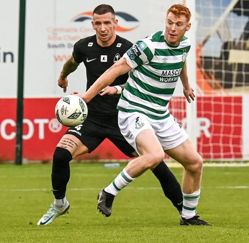 Una scena del match d'andata tra Shamrock e Beioablik, dal profilo ufficiale Fb del club irlandese