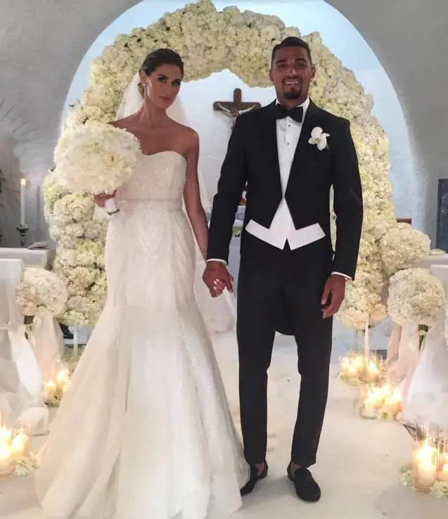 Il giorno delle nozze di Melissa Satta e Kevin Prince Boateng celebrate in Sardegna, 2016