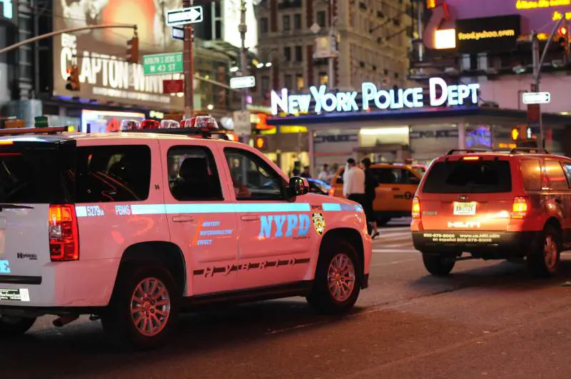 A New York l'Intelligenza artificiale ha fatto arrestare uno spacciatore
