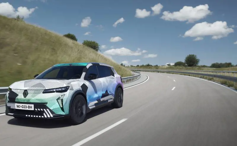 Renault Scenic: stesso nome, nuova formula