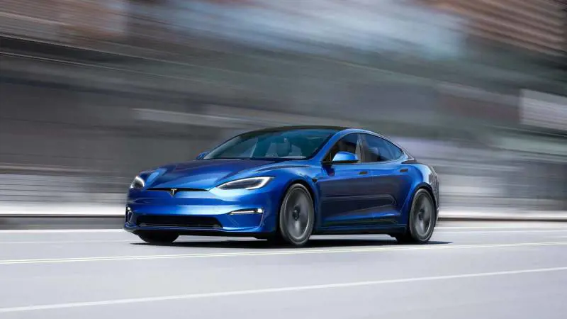 Quanto costa una Tesla?