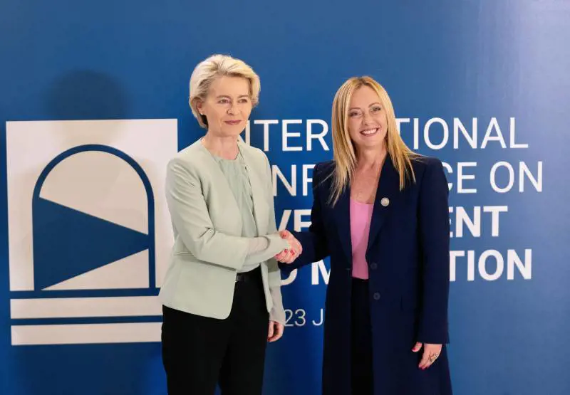 Pnrr, alla faccia dei gufi: ok alla terza rata. Von der Leyen plaude alla Meloni: "Progressi notevoli"
