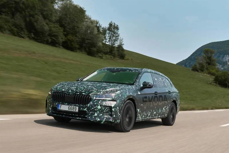 Nuova Skoda Superb: novità, motori e dotazione dell'ammiraglia
