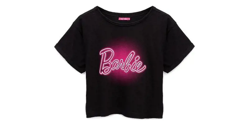 Barbie: 7 accessori e vestiti rosa per essere in trend con il film del momento