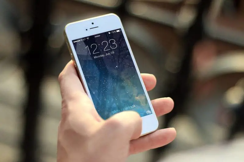 Smartphone, ecco qual è la differenza tra 4G e 5G