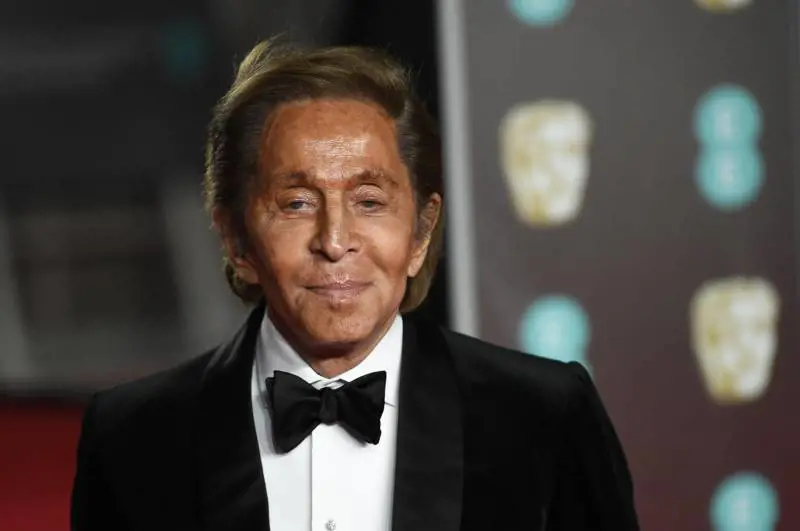 Valentino ora è francese. Kering compra il 30%. Affare da 1,7 miliardi