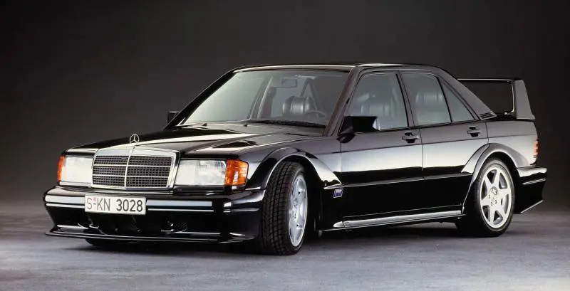 Mercedes 190E 2.5-16 EVO II, la "street legal" iconica e ricercatissima