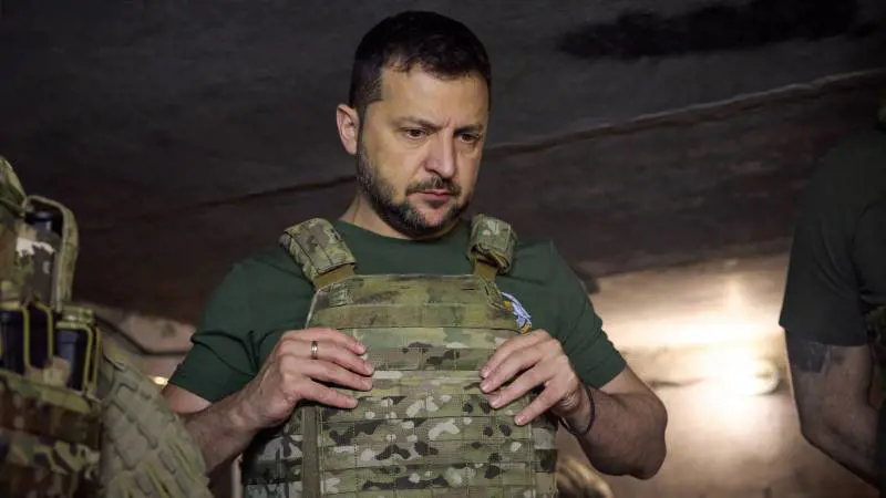 Altra purga di Zelensky. Caccia tutti i reclutatori: "Cinismo e corruzione"