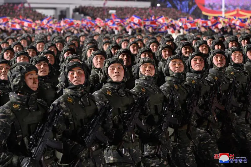 "Hanno l'ordine di suicidarsi". La rivelazione degli 007 di Seoul sui soldati di Kim