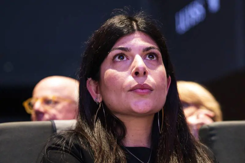 "Vicenda torbida. Qualcuno vuole una politica debole. Ma non cederemo"
