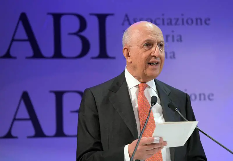 Tassi sui mutui in calo, ma il credito non decolla