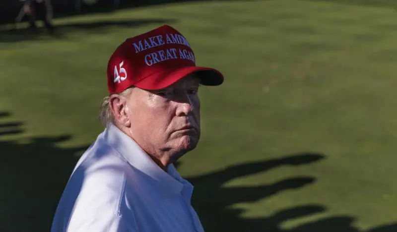 Trump accusato di frode: richiesti danni per 250 milioni di dollari