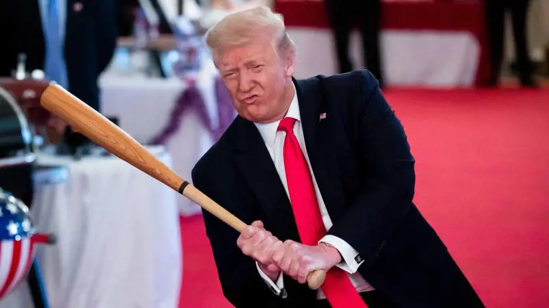 "Si deve ritirare...". Il sondaggio che ora preoccupa Trump