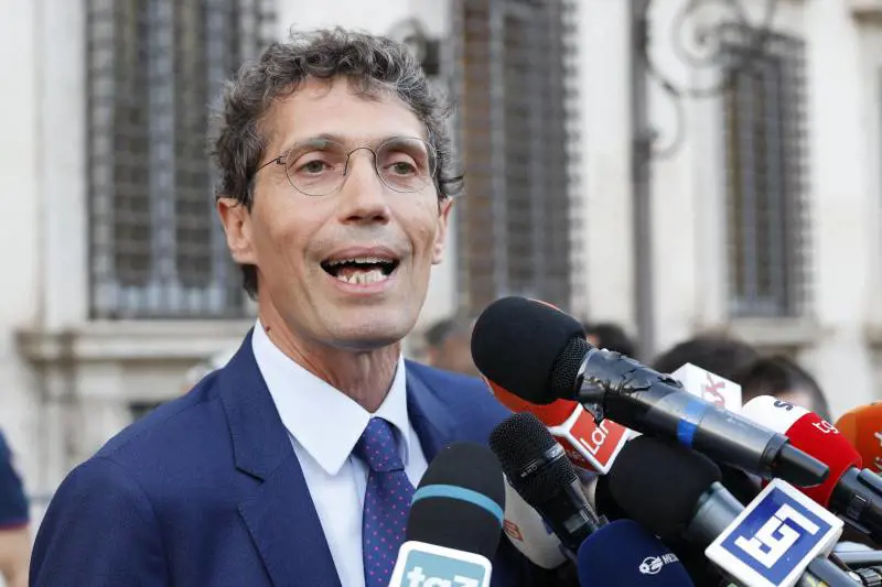 "Fate scappare i turisti". La balla della sinistra per screditare il governo