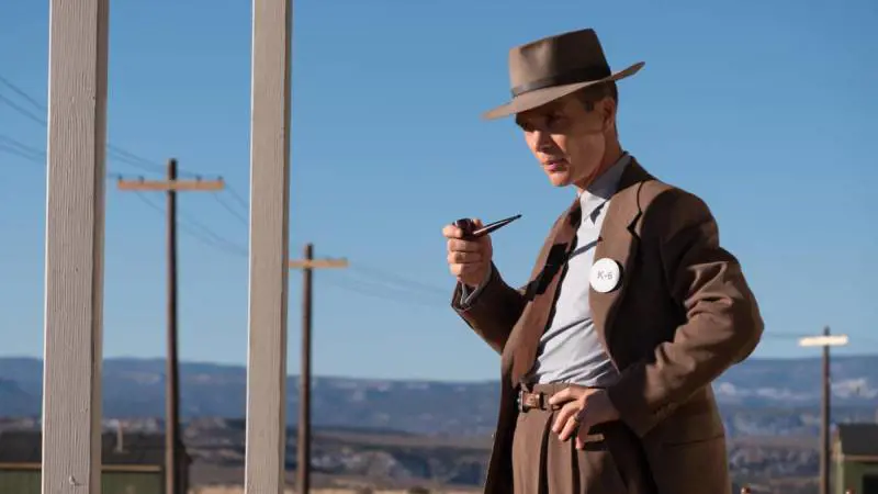 Oppenheimer, un esordio esplosivo