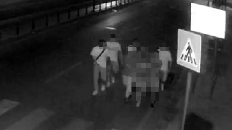 Palermo, torna a parlare la ragazza dello stupro: "Era meglio se mi stavo zitta"