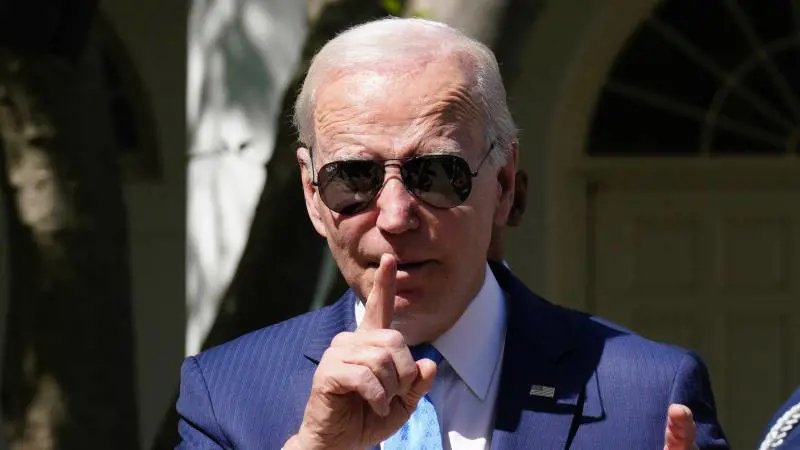 Biden va al contrattacco sul rischio impeachment. I media: "Non si candidi"