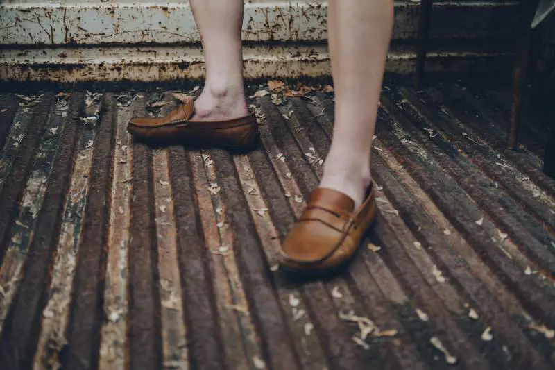 Il mocassino, la scarpa ideale per lei e per lui: ecco i migliori modelli