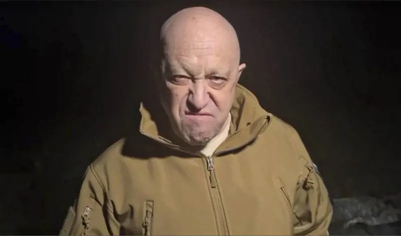 Il sospetto del Cremlino su Prigozhin: "Indaghiamo su crimine pianificato"