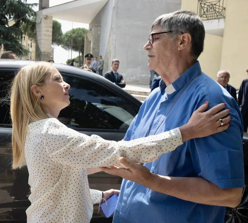 Lo schiaffo del prete "marziano" alla sinistra: ecco cosa ha detto don Patriciello