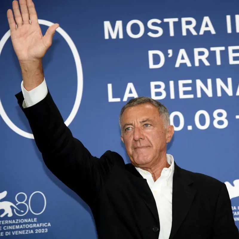"Si svegliano adesso...". Barbareschi plaude al Favino sovranista 